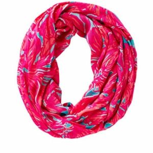 Lilly Pulitzer Riley Infinity Scarf NWOT